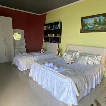 Il Tramonto Hotell Široka